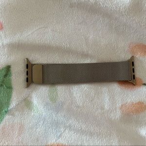 Apple watch Gold Milanese loop
